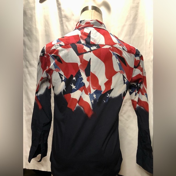 Macy’s INC men’s Abstract Stars and Stripes MED slim shirt Red white / Navy - Picture 11 of 11